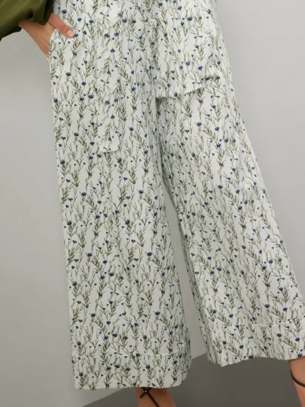 Adam Lippes Collective Wide-Leg Crop Pants in Cream with Blue Floral Print